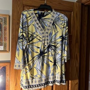 Spring yellow and blue knit top